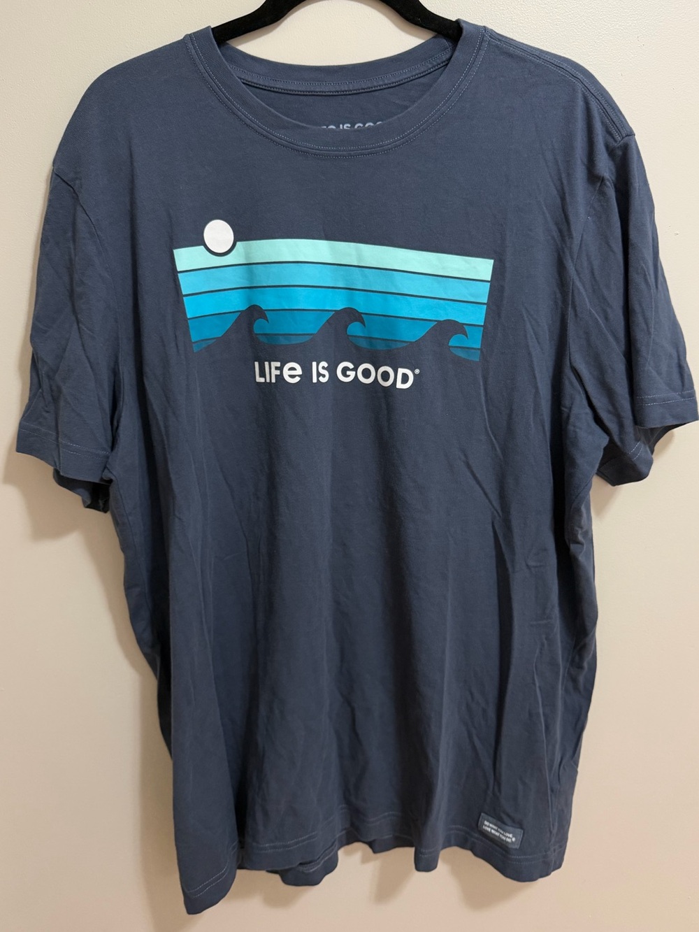 Life Is Good Crusher Graphic Tee Ocean Waves Navy Blue Men's Large